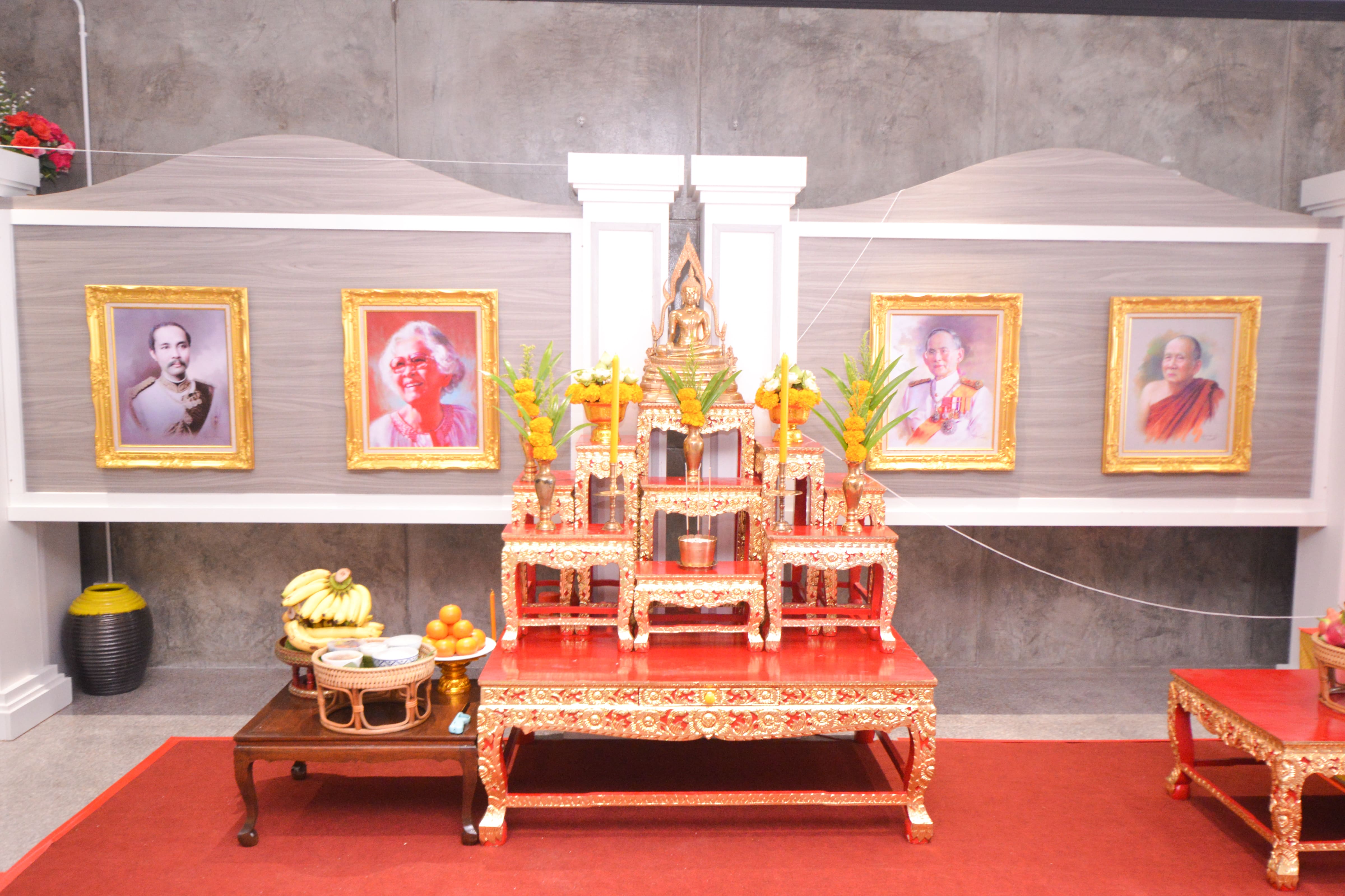 โครงการ สนับสนุนการจัดกิจกรรมวัฒนธรรมไทย พิธีทอดผ้าป่าข้าวสารอาหารแห้งช่วยเหลือผู้ประสบอุทกภัยและผู้ยากไร้ในจังหวัดลพบุรี เพื่อน้อมเกล้าน้อมกระหม่อมถวายพระราชกุศล