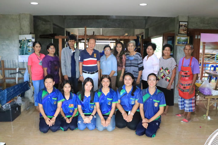 โครงการส่งเสริมการบูรณาการองค์ความรู้ด้านศิลปะและความเป็นไทย อบรมเชิงปฏิบัติการ "สืบสานภูมิปัญญาผ้าหมักโคลนเจ้าพระยา"