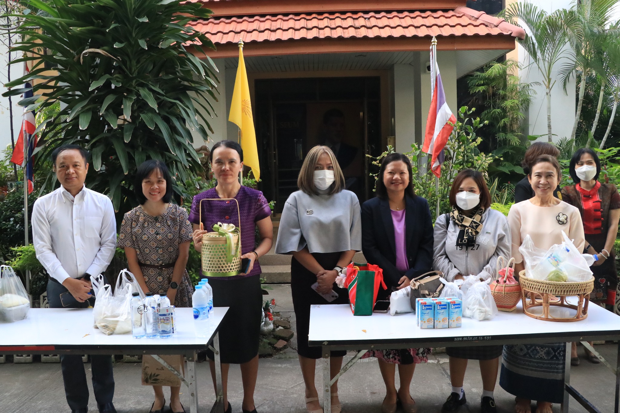 กิจกรรมตักบาตรประจำสัปดาห์ วันพุธที่ 22 พฤศจิกายน 2566