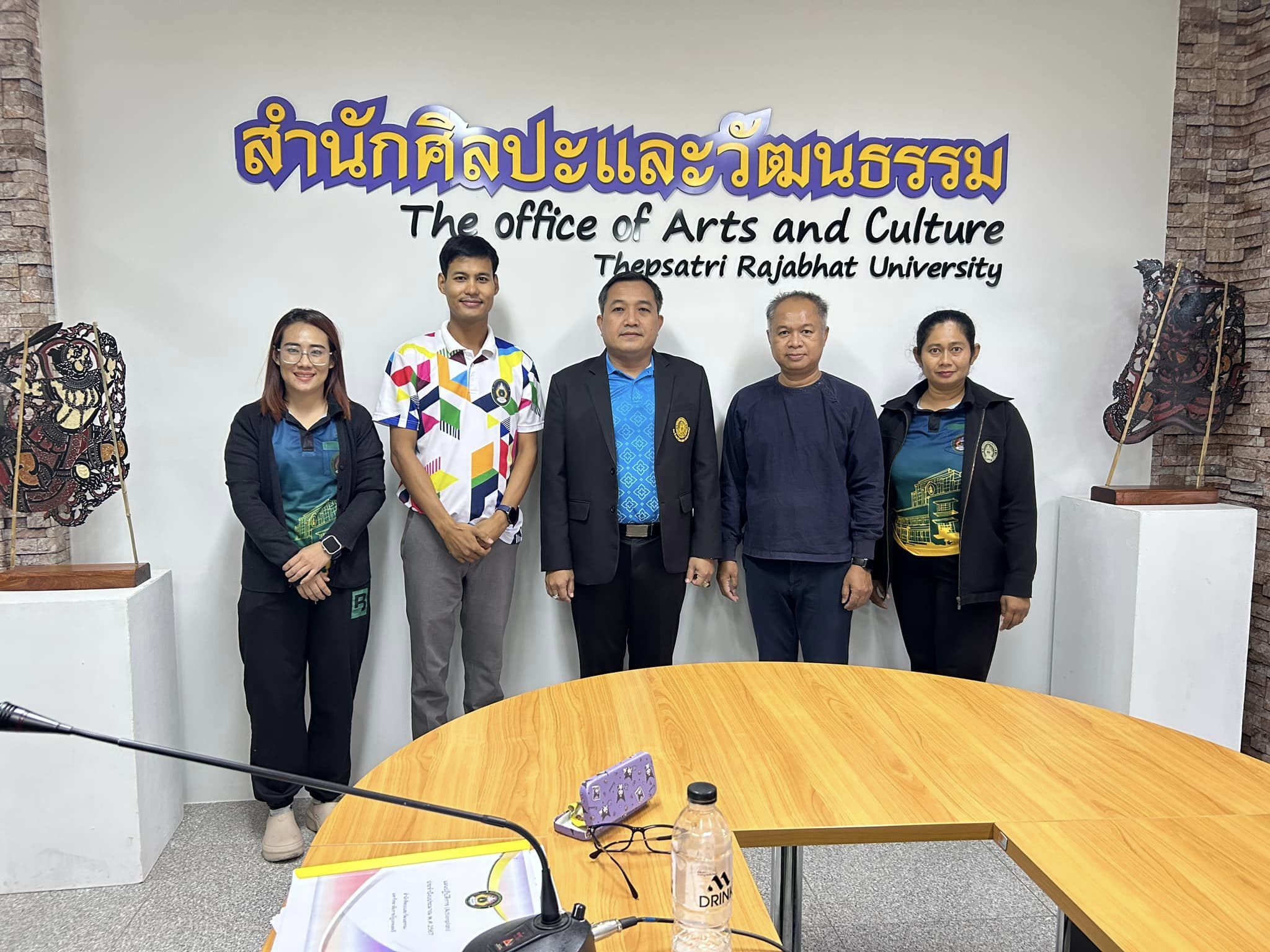 เมื่อวันที่ 21 มิถุนายน 2567 ณ ห้องประชุมชัยพฤกษ์ สำนักศิลปะและวัฒนธรรมได้จัดการประชุมคณะกรรมการดำเนินงานศิลปะและวัฒนธรรม โดยมีวาระพิจารณาได้แก่ การจัดทำโครงร่างองค์