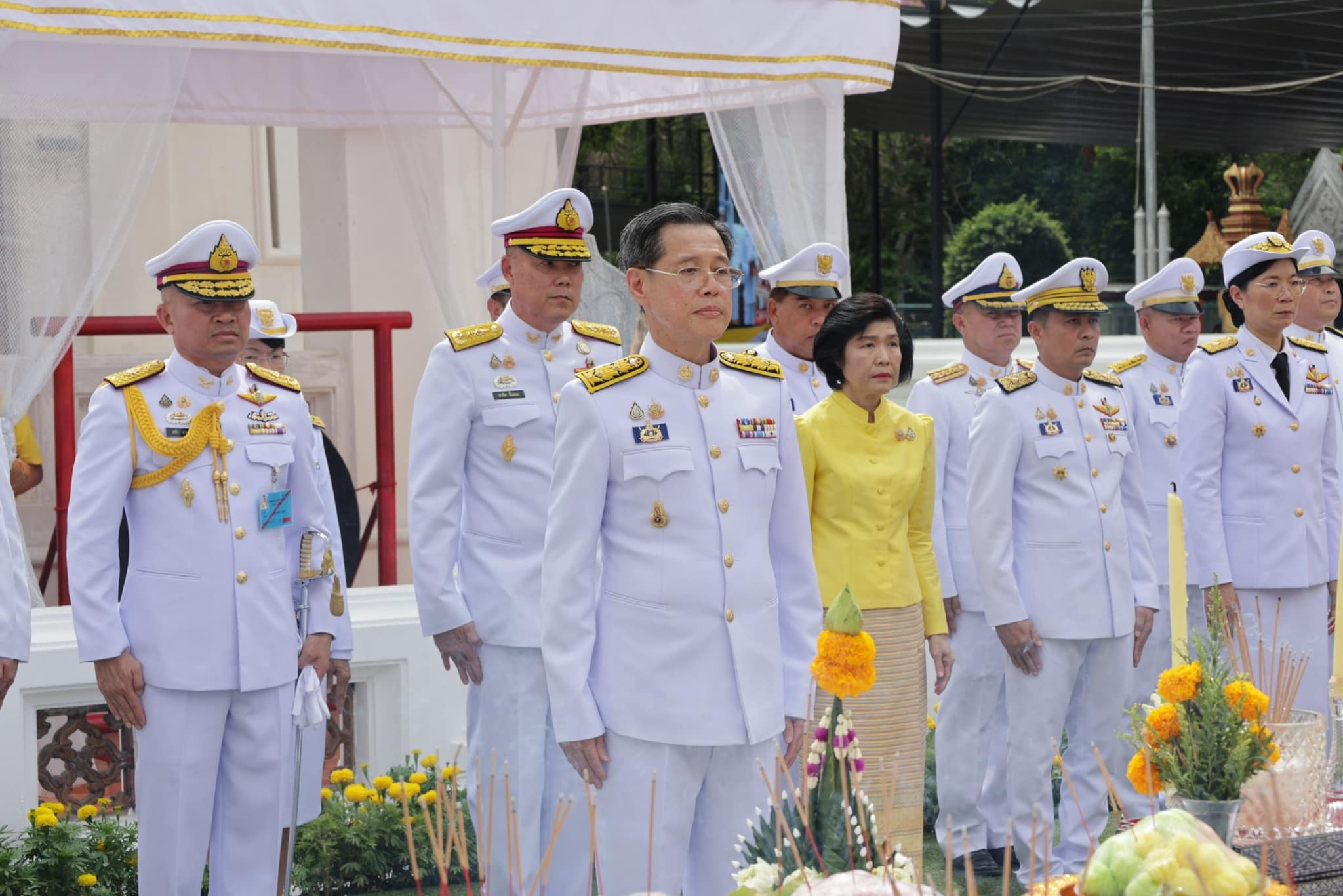 พิธีพลีกรรมตักน้ำพระพุทธมนต์ศักดิ์สิทธิ์และเคลื่อนขบวนอัญเชิญน้ำพระพุทธมนต์ศักดิ์สิทธิ์ผ่านโบราณสถาน