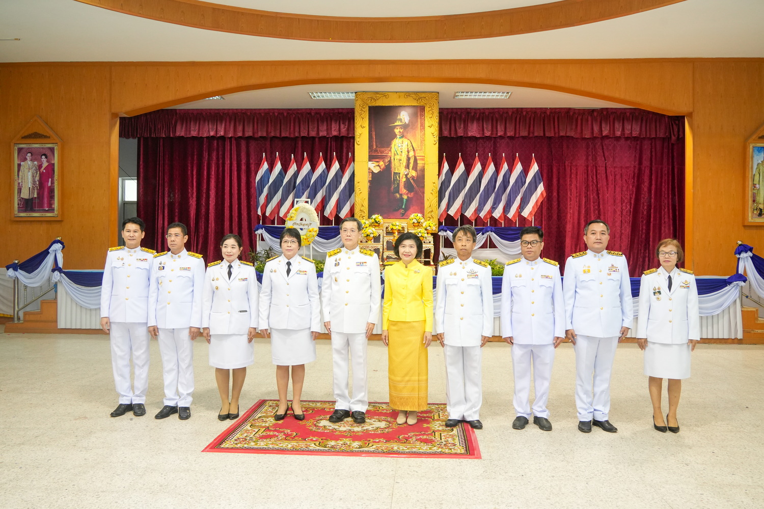 พิธีวางพวงมาลาถวายราชสักการะเนื่องในวันที่ระลึกพระบาทสมเด็จพระปกเกล้าเจ้าอยู่หัว  รัชกาลที่ 7